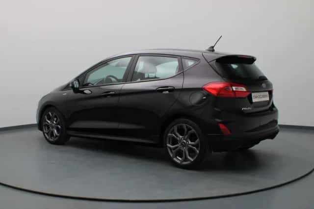 Ford Fiesta (2021) thumbnail 2