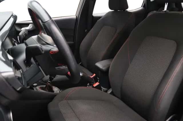 Ford Fiesta (2021) thumbnail 5