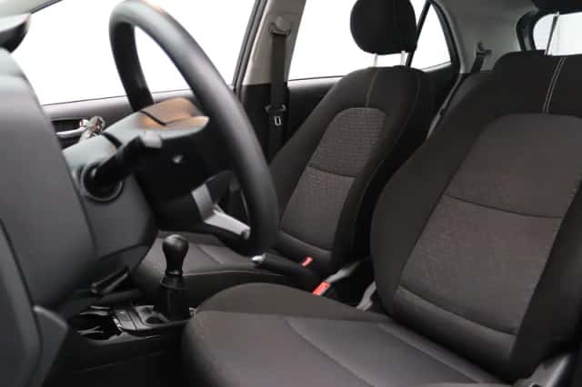 Kia Picanto (2018) thumbnail 5