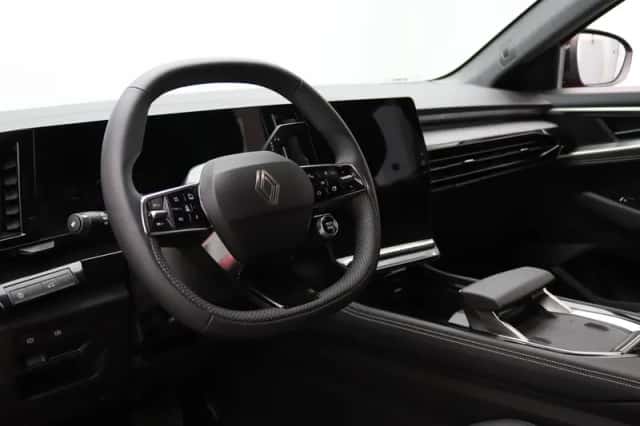 Renault Austral (2025) thumbnail 3
