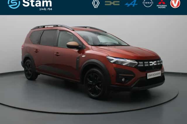 Dacia Jogger (2025) thumbnail 1