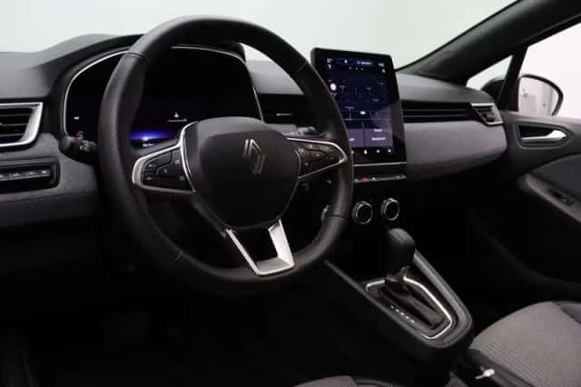 Renault Clio (2025) thumbnail 3