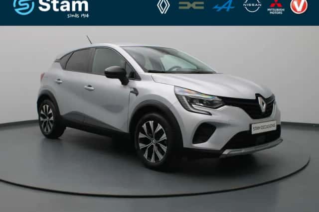 Renault Captur (2023) thumbnail 1