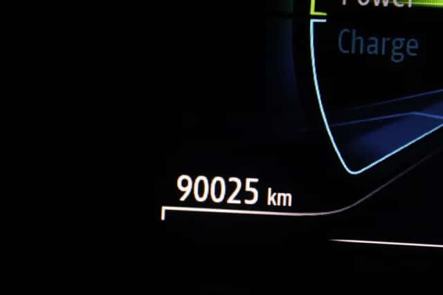 Renault Captur (2023) thumbnail 4