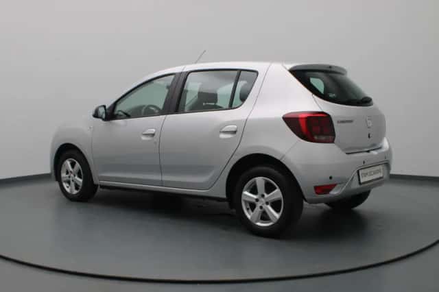 Dacia Sandero (2017) thumbnail 2
