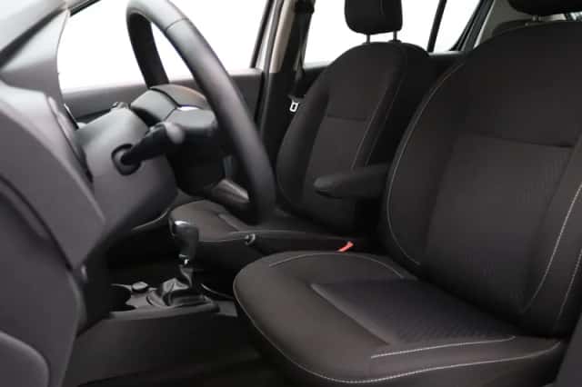 Dacia Sandero (2017) thumbnail 5