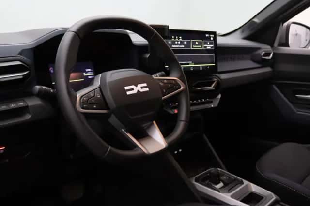 Dacia Duster (2025) thumbnail 3