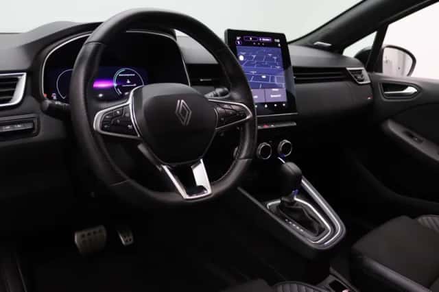 Renault Clio (2025) thumbnail 3