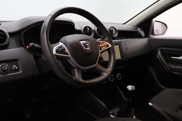 Dacia Duster (2021) thumbnail 3