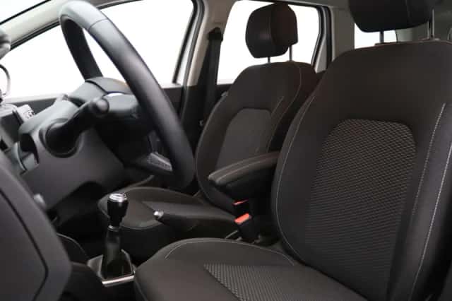 Dacia Duster (2021) thumbnail 5