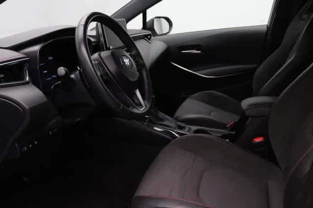 Toyota Corolla (2022) thumbnail 3