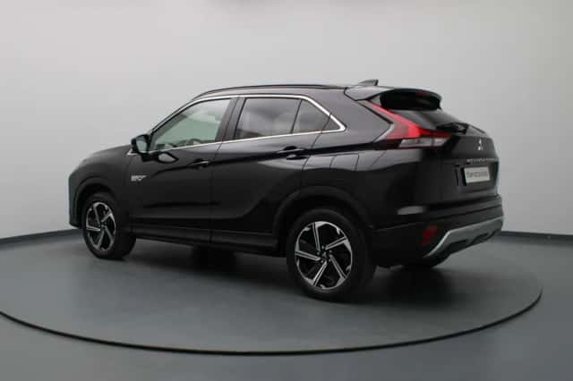Mitsubishi Eclipse Cross (2022) thumbnail 2