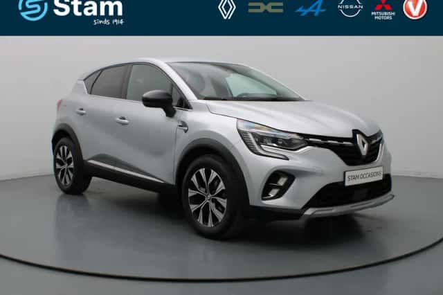 Renault Captur (2023) thumbnail 1