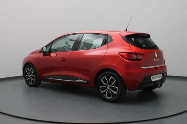 Renault Clio (2018) thumbnail 2