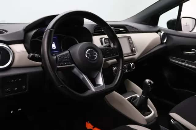 Nissan Micra (2023) thumbnail 3