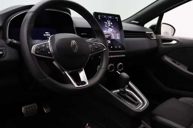 Renault Clio (2025) thumbnail 3