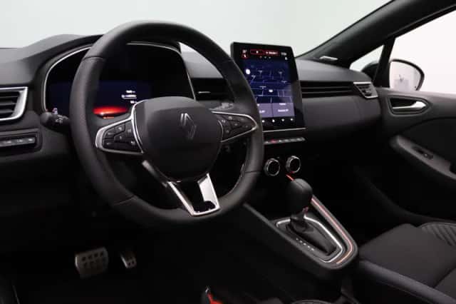 Renault Clio (2025) thumbnail 3