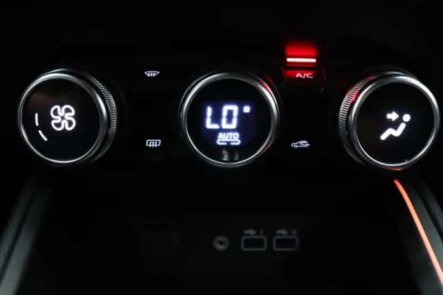 Renault Clio (2025) thumbnail 6