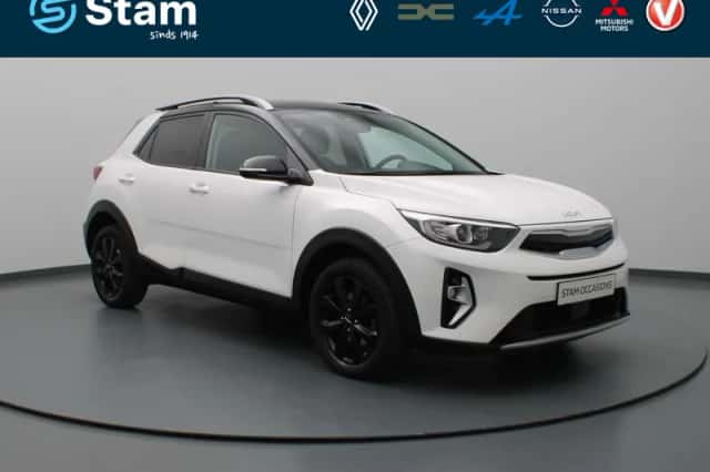 Kia Stonic (2021) thumbnail 1