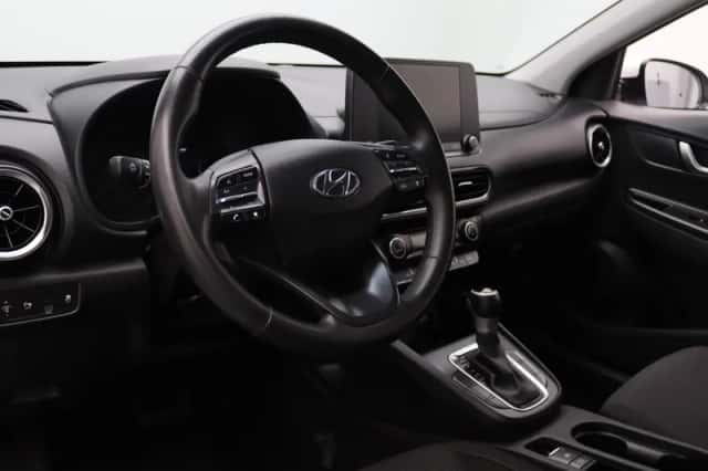 Hyundai Kona (2022) thumbnail 3