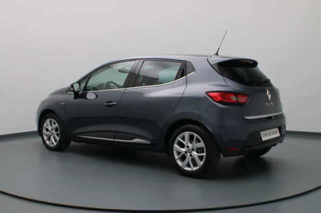 Renault Clio (2019) thumbnail 2