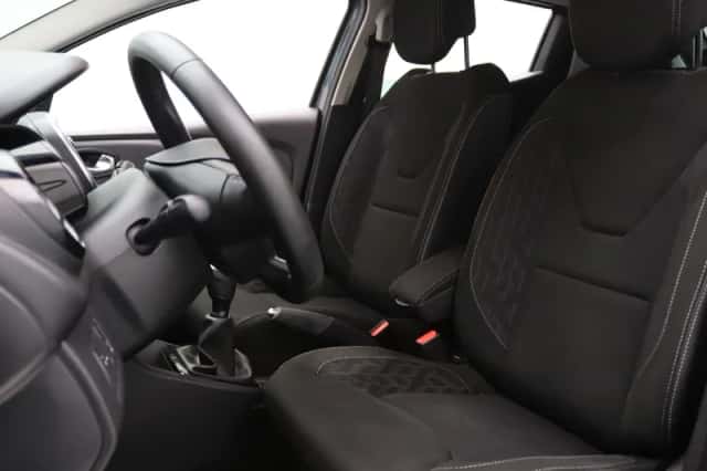Renault Clio (2019) thumbnail 5