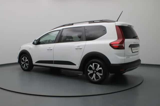 Dacia Jogger (2022) thumbnail 2