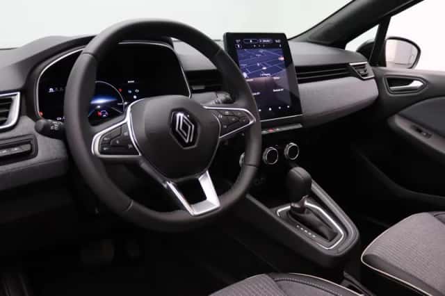 Renault Clio (2024) thumbnail 3