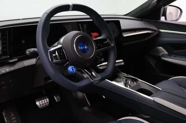 Alpine A390 (2026) thumbnail 3