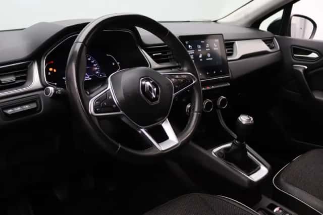 Renault Captur (2020) thumbnail 3