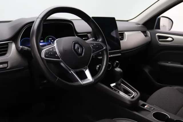 Renault Arkana (2022) thumbnail 3