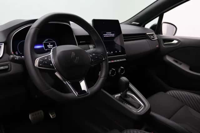 Renault Clio (2025) thumbnail 3