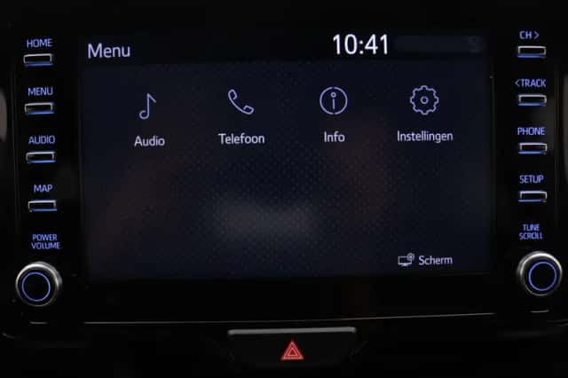 Toyota Yaris (2022) thumbnail 6