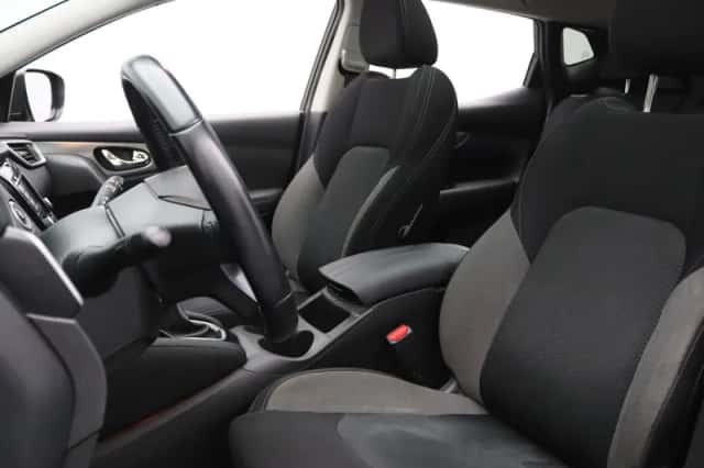 Nissan Qashqai (2020) thumbnail 3