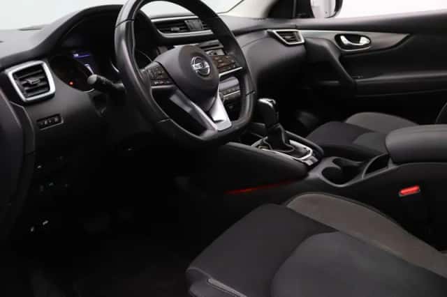Nissan Qashqai (2020) thumbnail 5