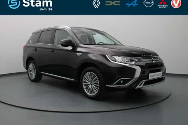 Mitsubishi Outlander (2021) thumbnail 1