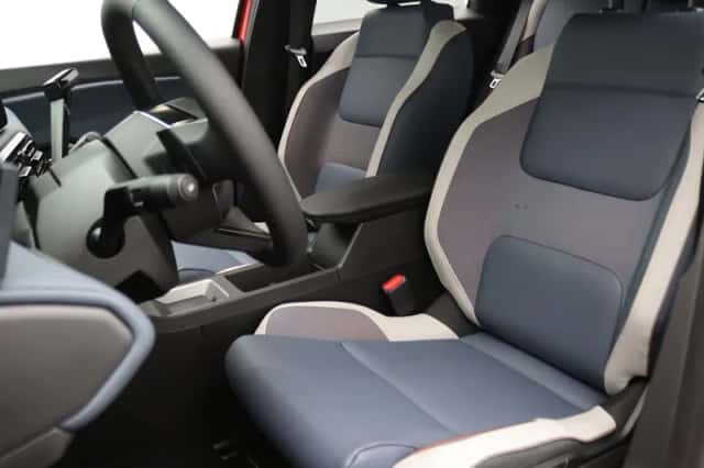 Nissan Micra (2025) thumbnail 4
