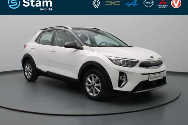 Kia Stonic (2021) thumbnail 1