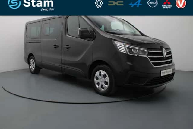 Renault Trafic (2024) thumbnail 1