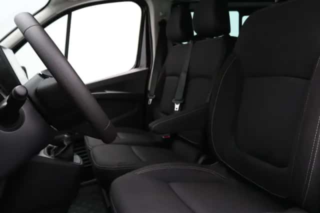 Renault Trafic (2024) thumbnail 4
