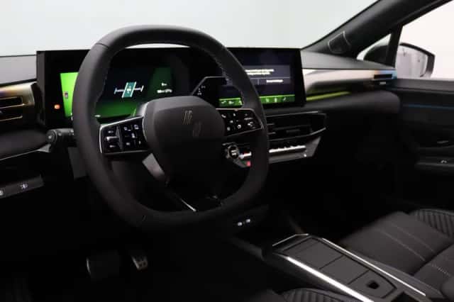 Renault Clio (2026) thumbnail 3