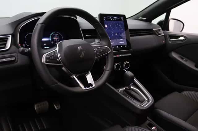 Renault Clio (2025) thumbnail 3