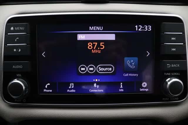 Nissan Micra (2020) thumbnail 6