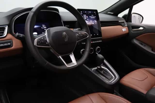 Renault Clio (2025) thumbnail 3