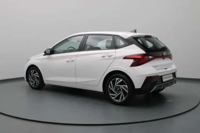 Hyundai i20 (2024) thumbnail 2