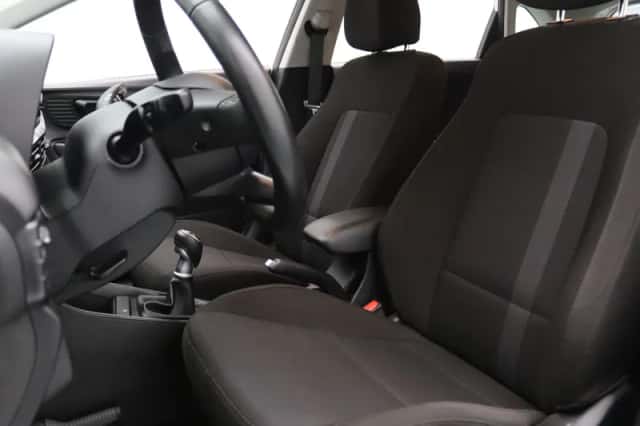 Hyundai i20 (2024) thumbnail 4