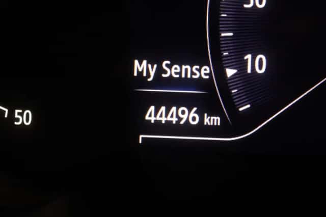 Renault Captur (2022) thumbnail 4