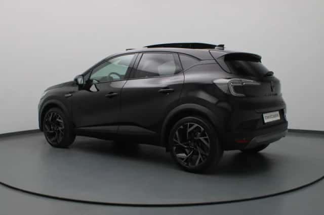 Renault Captur (2025) thumbnail 2
