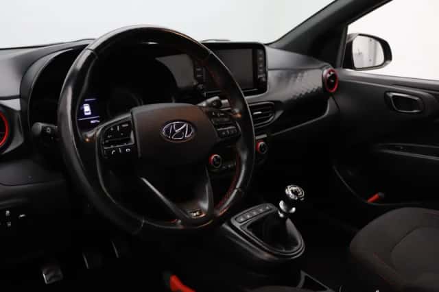 Hyundai i10 (2021) thumbnail 3