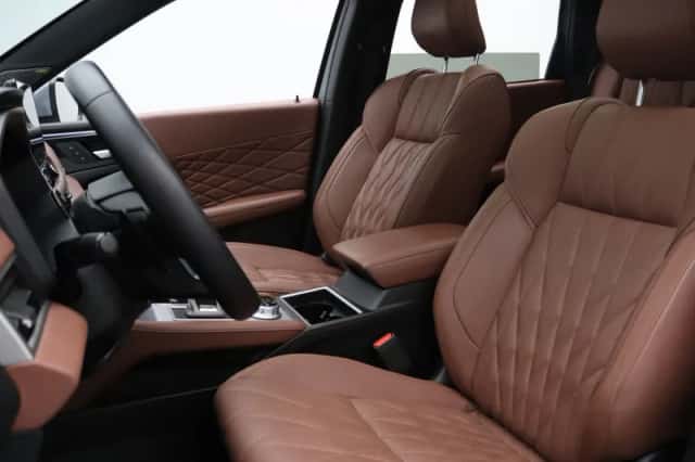Mitsubishi Outlander (2025) thumbnail 5